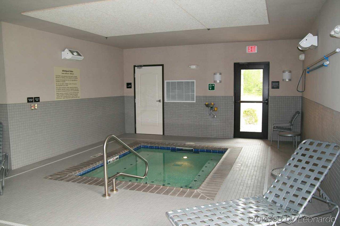 Hampton Inn Defiance Létesítmények fotó